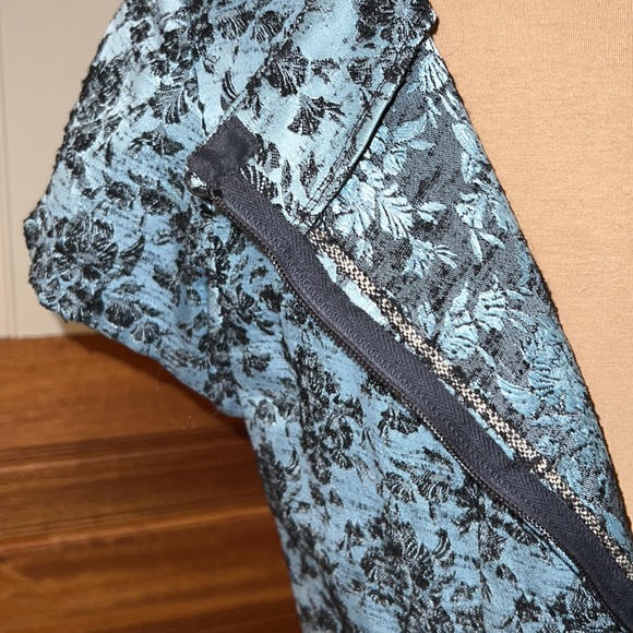 Vintage Silk Brocade Early 60’s Dress, black and blue - Picture 5 of 5